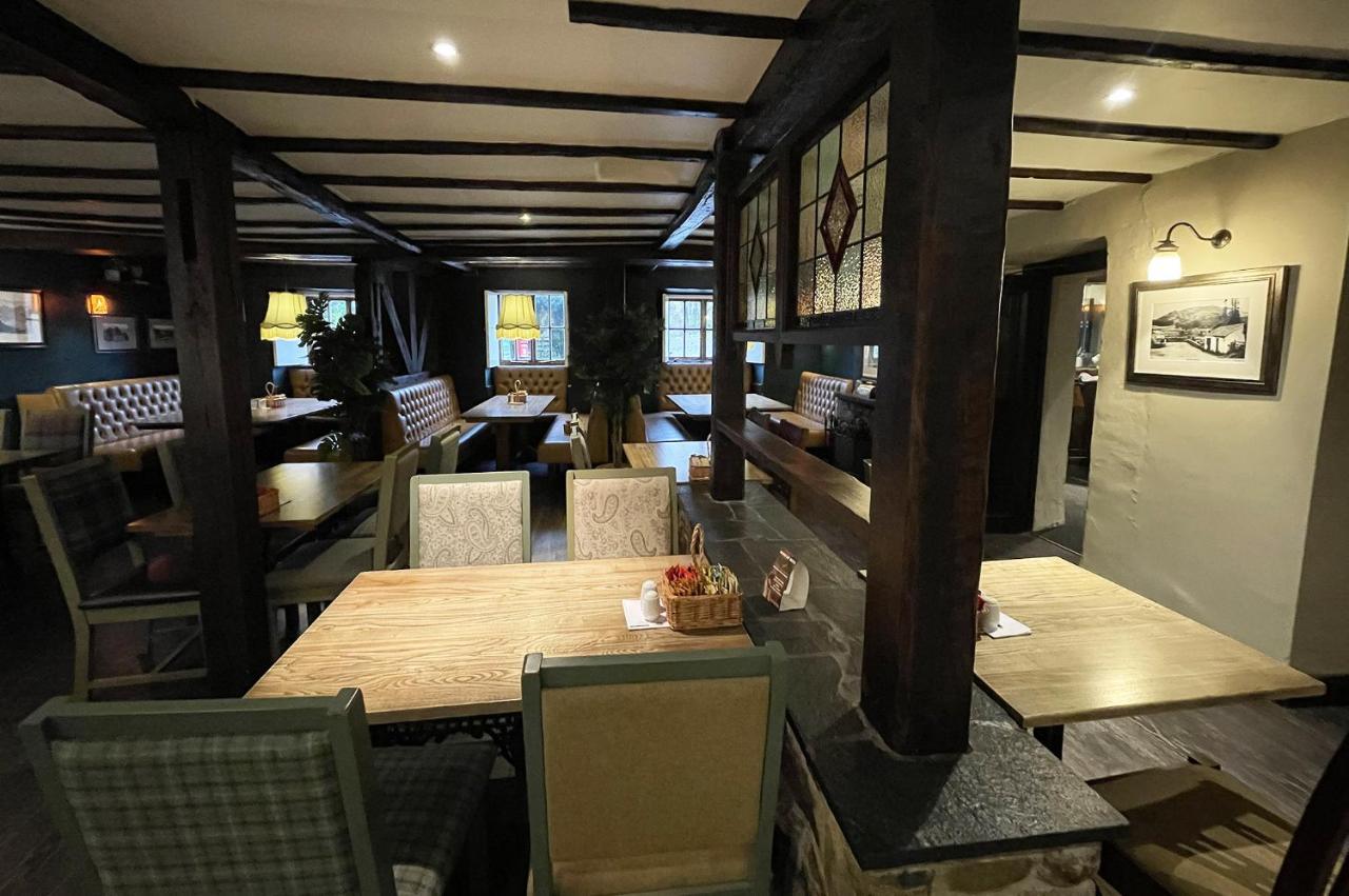 The Bridge Inn 홀름룩 외부 사진